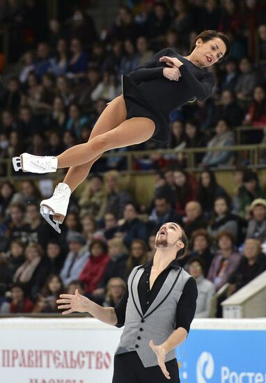 ISU Grand Prix of Figure Skating. 5th Stage. Pairs. Short program