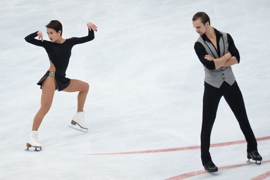 ISU Grand Prix of Figure Skating. 5th Stage. Pairs. Short program