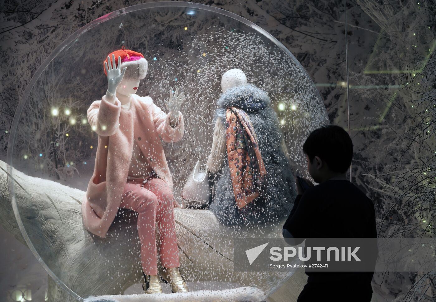 Main Department Store decorated for Christmas