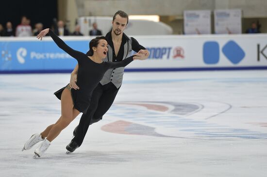 ISU Grand Prix of Figure Skating. 5th Stage. Pairs. Short program