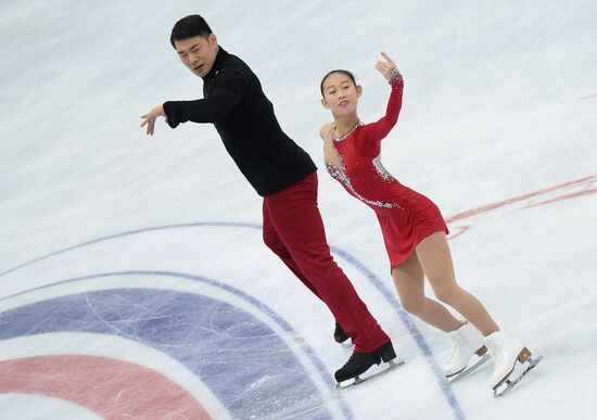 ISU Grand Prix of Figure Skating. 5th Stage. Pairs. Short program