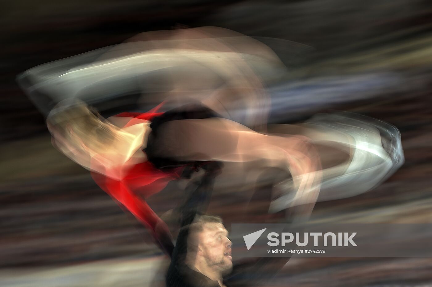 ISU Grand Prix of Figure Skating. 5th Stage. Pairs. Short program