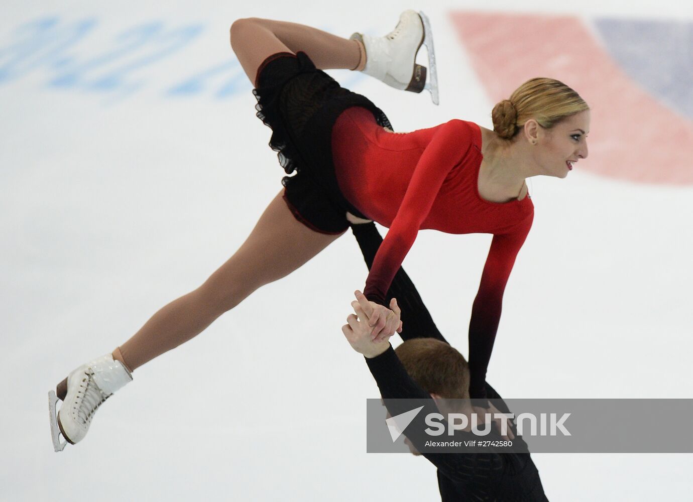 ISU Grand Prix of Figure Skating. 5th Stage. Pairs. Short program