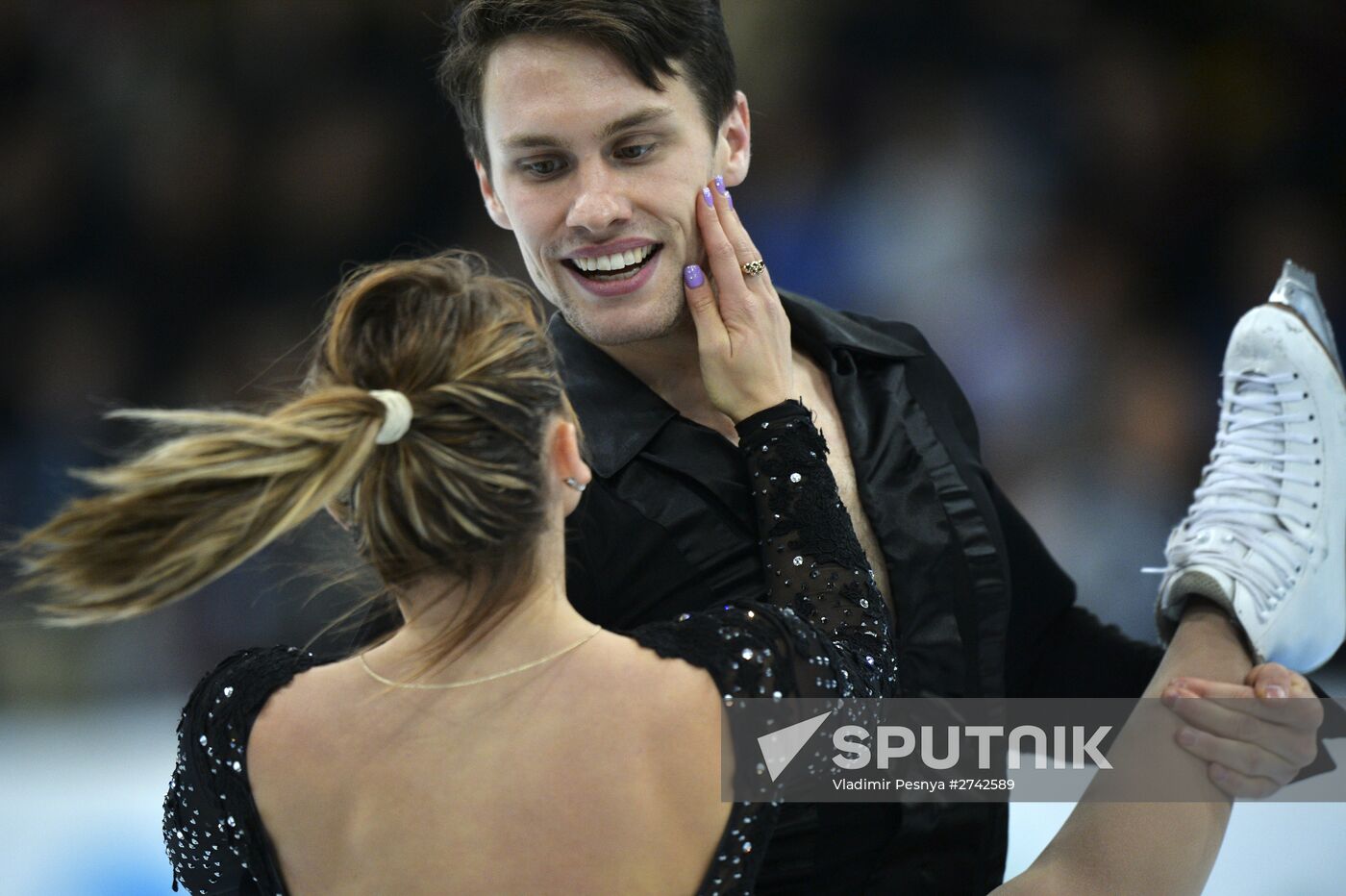 ISU Grand Prix of Figure Skating. 5th Stage. Pairs. Short program