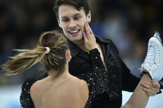ISU Grand Prix of Figure Skating. 5th Stage. Pairs. Short program