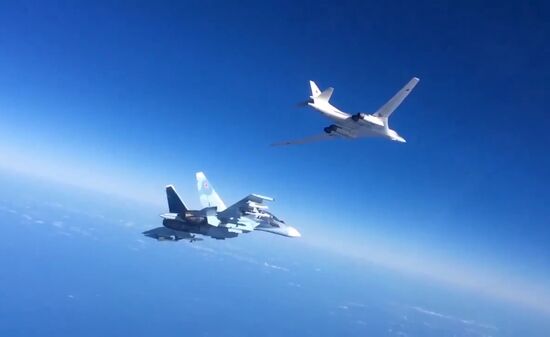 Russian Air Force's long-range aircraft hit ISIS targets in Syria