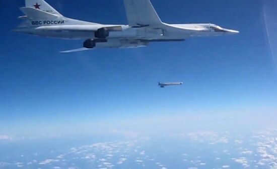 Russian Air Force's long-range aircraft hit ISIS targets in Syria