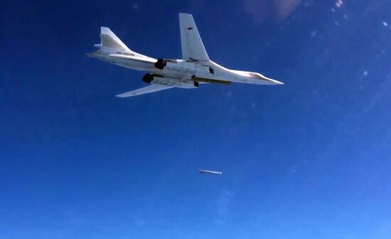 Russian Air Force's long-range aircraft hit ISIS targets in Syria