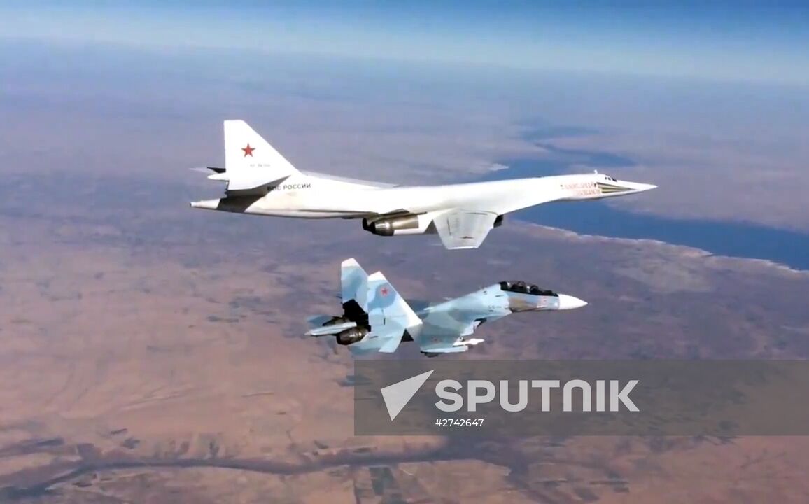 Russian Air Force's long-range aircraft hit ISIS targets in Syria