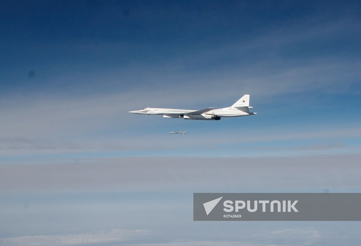 Russian Air Force's long-range aircraft hit ISIS targets in Syria