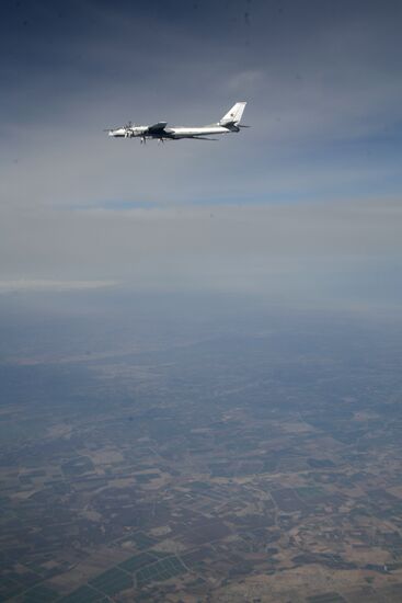 Russian Air Force's long-range aircraft hit ISIS targets in Syria