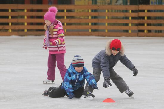 Moscow parks kick off winter season