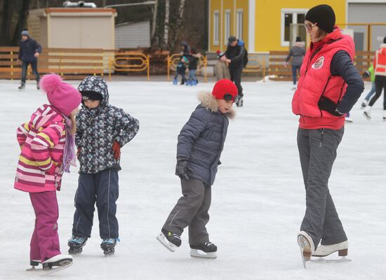 Moscow parks kick off winter season