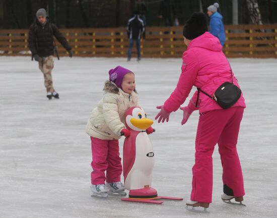 Moscow parks kick off winter season