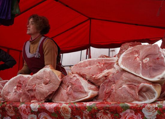 Local farmer fair