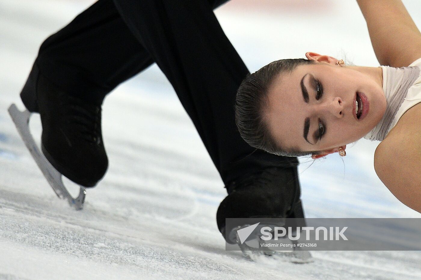 ISU Grand Prix of Figure Skating. Rostelecom Cup. Pairs. Free skating