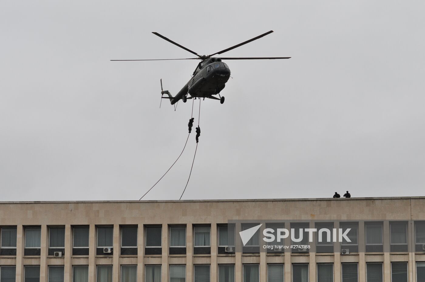 Anti-terrorism units of Serbia's Internal Ministry, Defense Ministry and special services stage exercise
