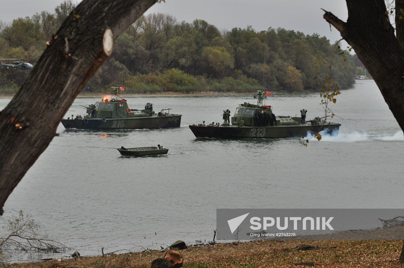 Anti-terrorism units of Serbia's Internal Ministry, Defense Ministry and special services stage exercise