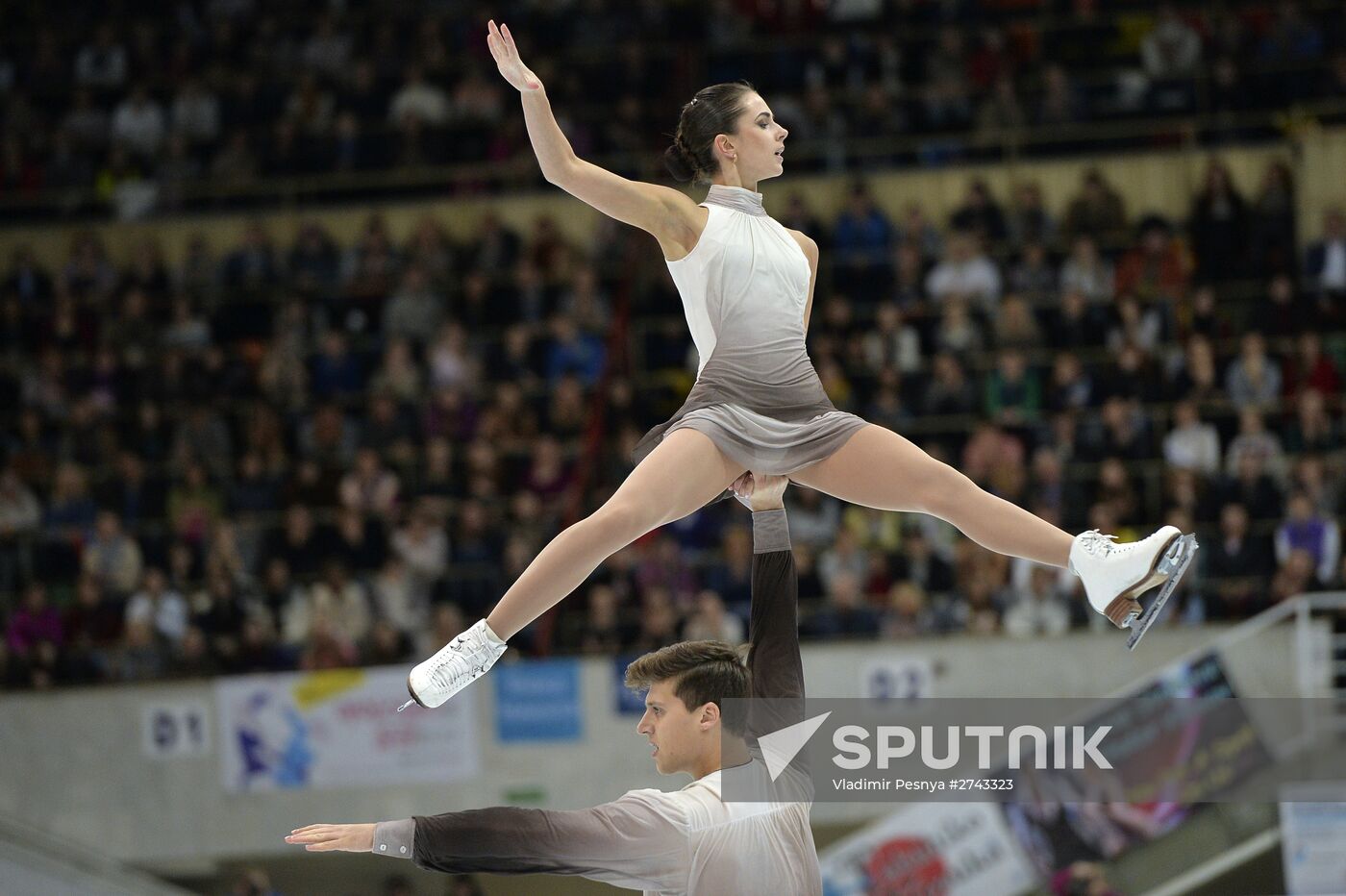 ISU Grand Prix of Figure Skating. Rostelecom Cup. Pairs. Free skating