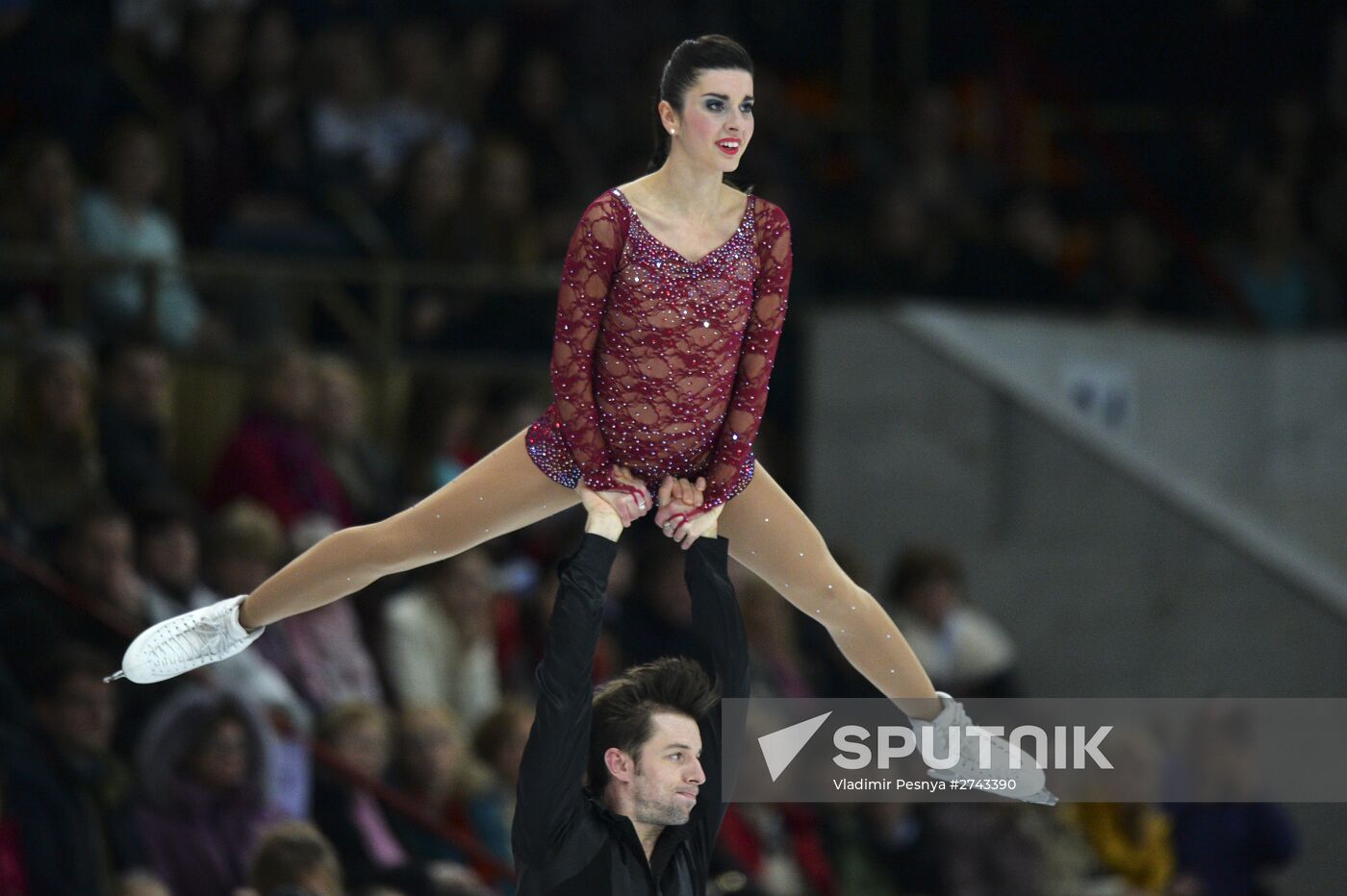 ISU Grand Prix of Figure Skating. Rostelecom Cup. Pairs. Free skating