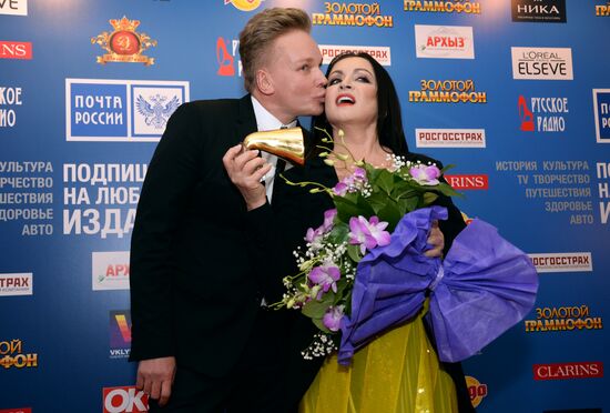 Anniversary show: Russian Radio. 20 years. Legendary Hits of the Golden Gramophone