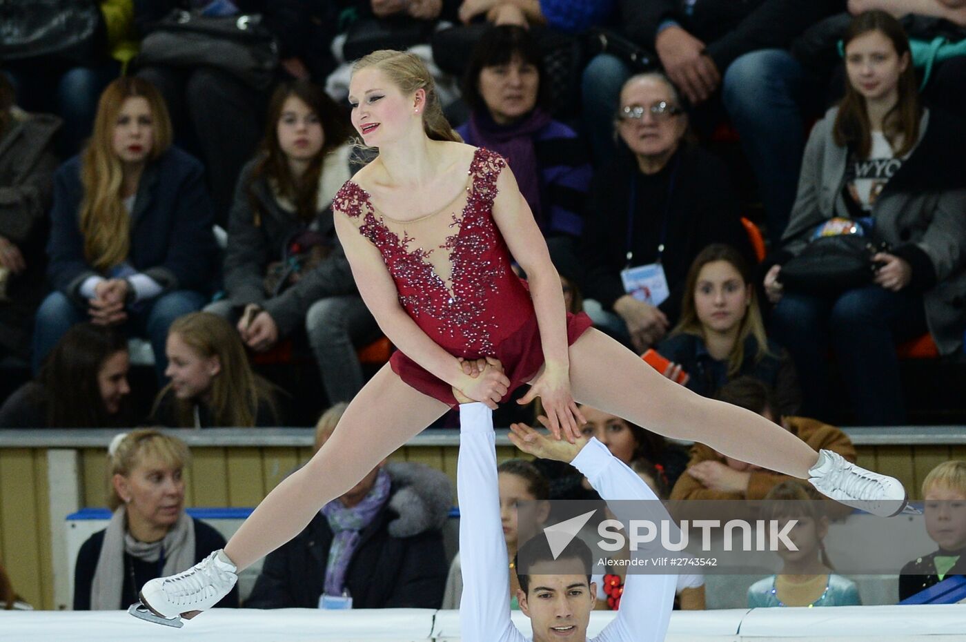 ISU Grand Prix of Figure Skating. Rostelecom Cup. Pairs. Free skating