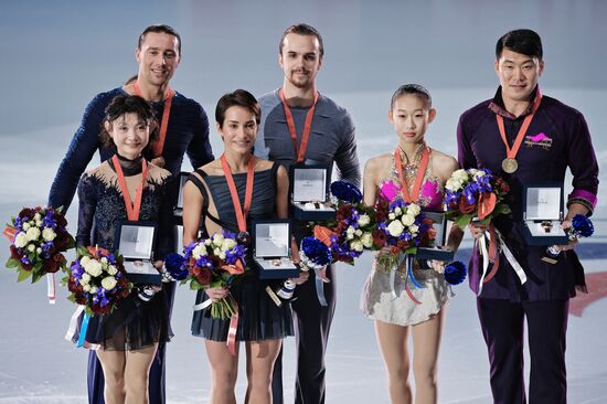 ISU Grand Prix of Figure Skating. 5th Stage. Medal ceremony