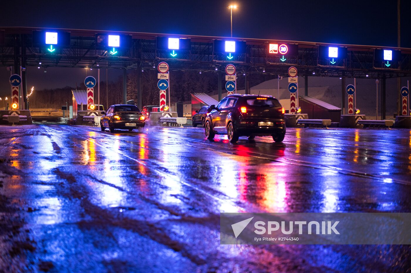 Traffic opens on toll section of M11 Moscow-St. Petersburg highway