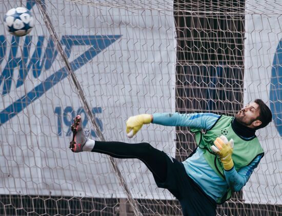 Football. UEFA Champions League. FC Zenit's training session