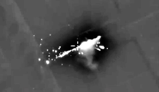 Russian airstrikes destroy ISIS targets in Syria