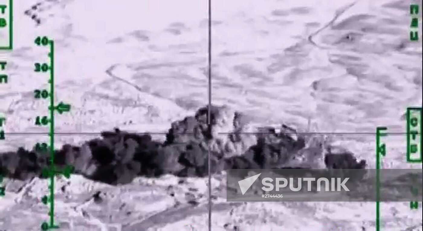 Russian airstrikes destroy ISIS targets in Syria