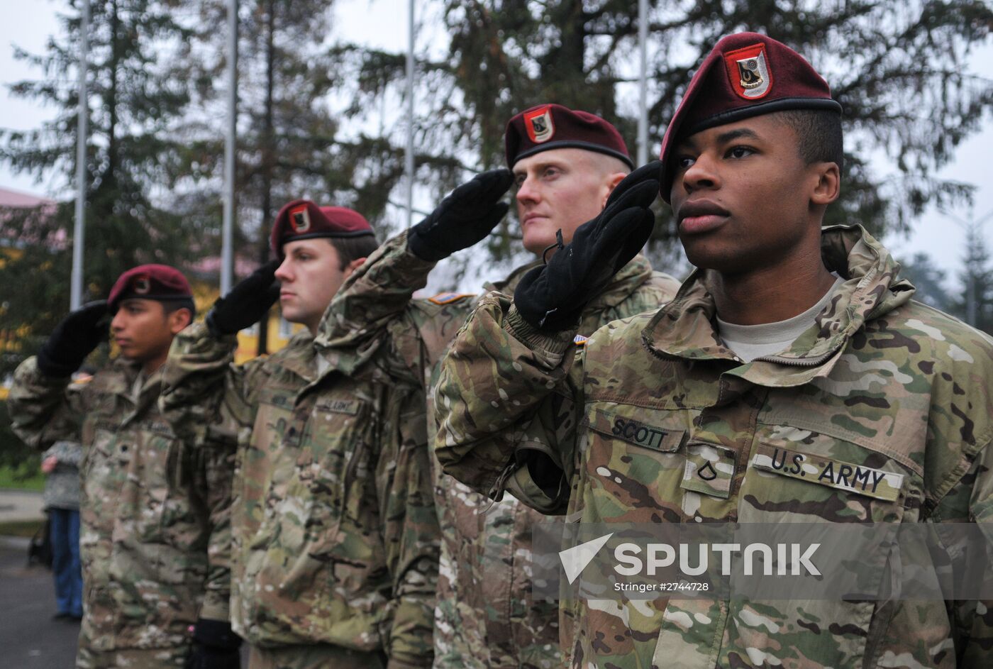 U.S. instructors start training Ukrainian soldiers near Lviv