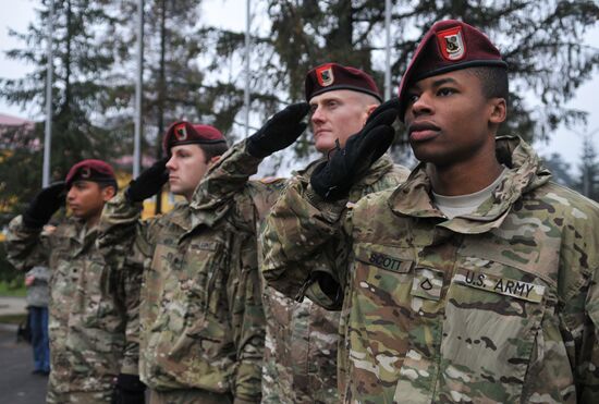 U.S. instructors start training Ukrainian soldiers near Lviv