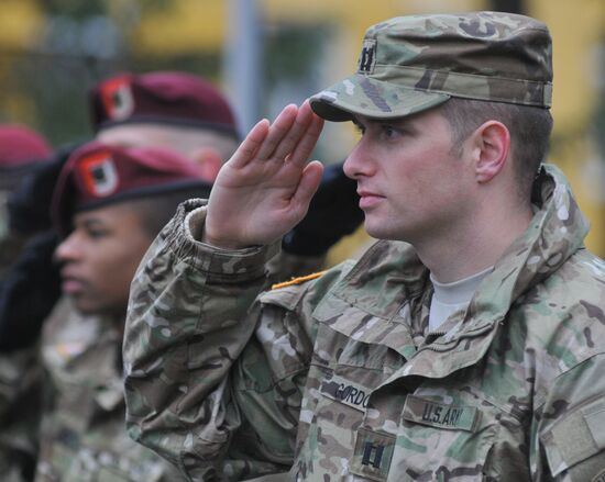 U.S. instructors start training Ukrainian soldiers near Lviv