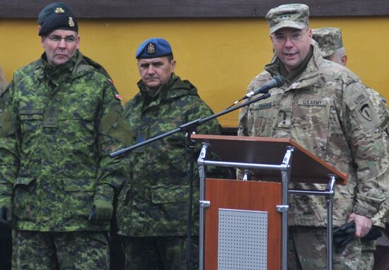 U.S. instructors start training Ukrainian soldiers near Lviv