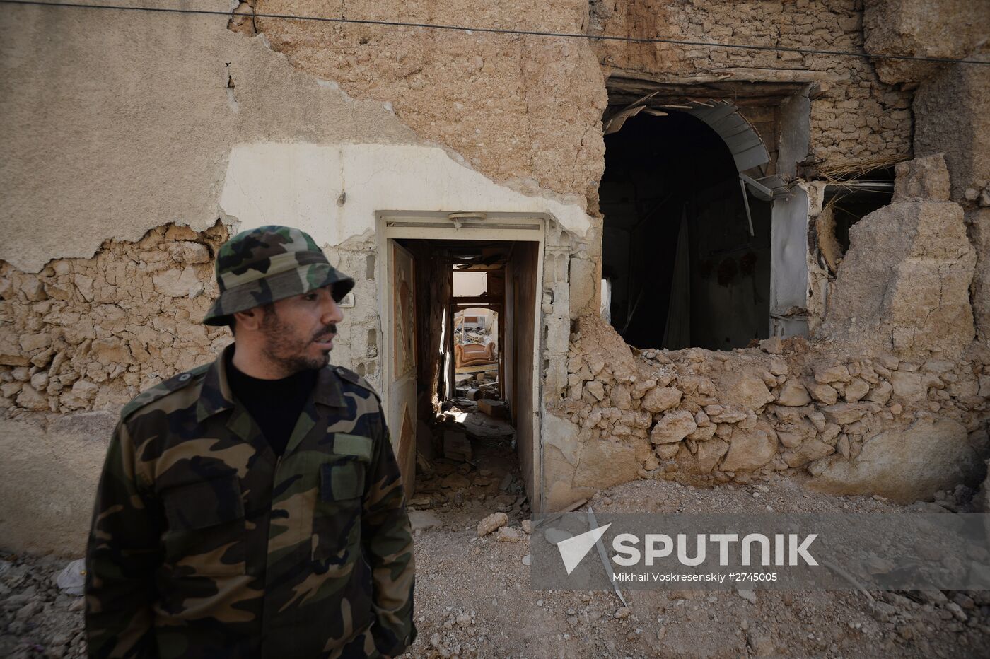 Syrian army soldiers in Damascus suburb of Darayya