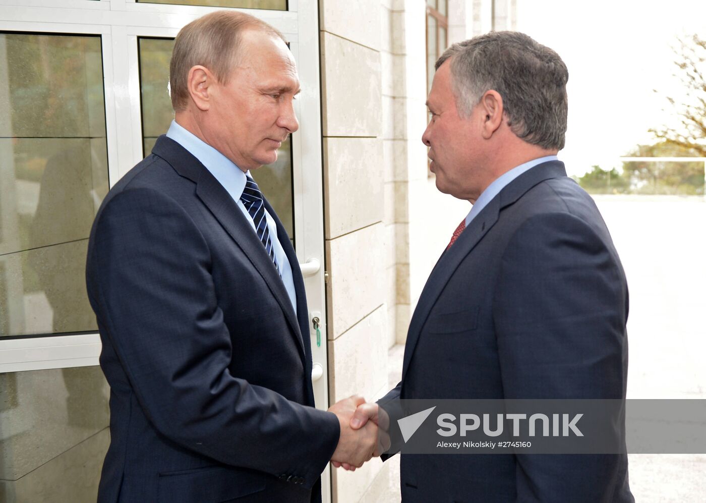 Russian President Vladimir Putin meets with King Abdullah II of Jordan