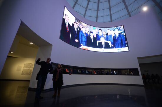 Boris Yeltsin Presidential Center opens in Yekaterinburg