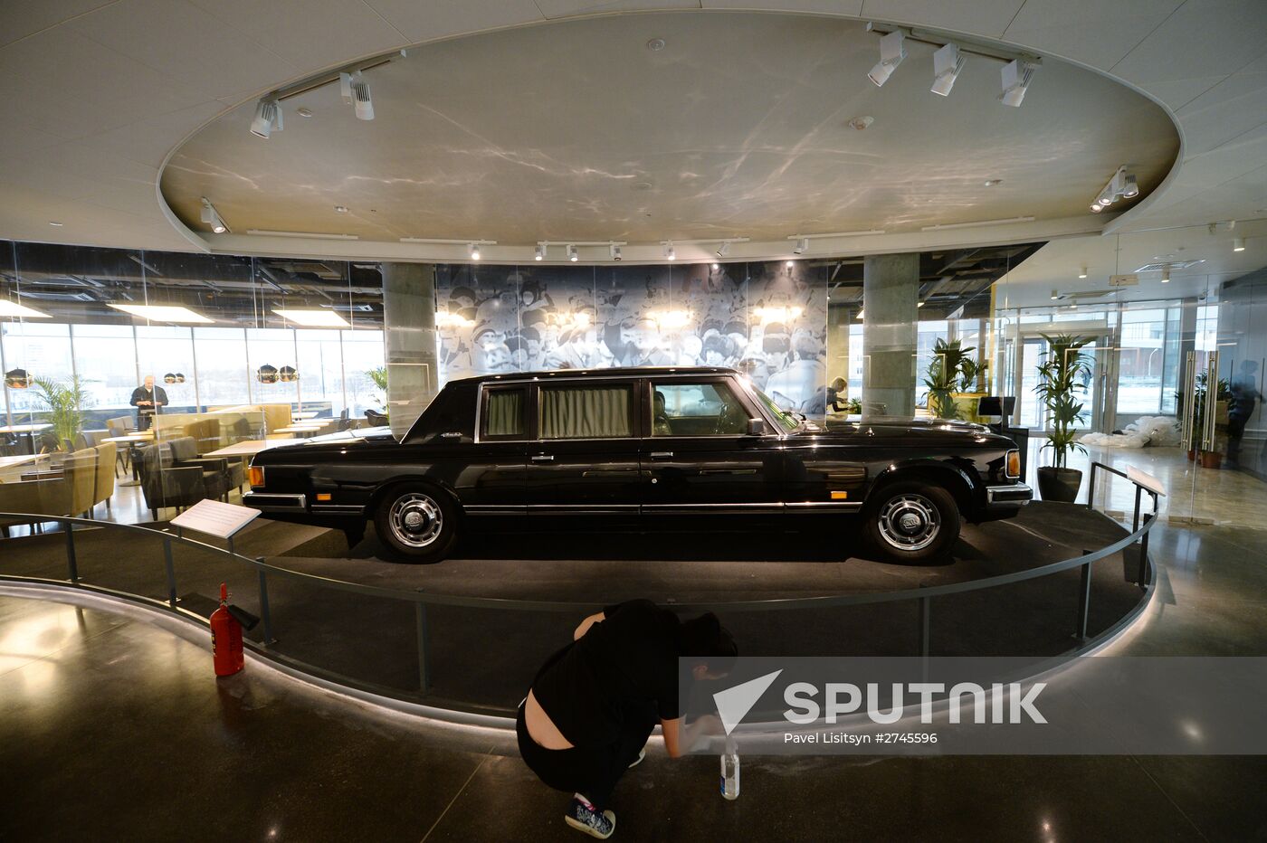 Boris Yeltsin Presidential Center opens in Yekaterinburg