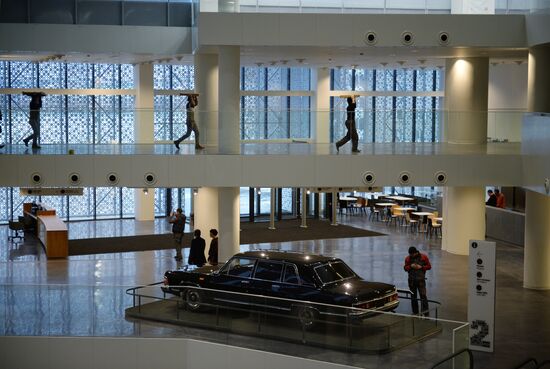 Boris Yeltsin Presidential Center opens in Yekaterinburg
