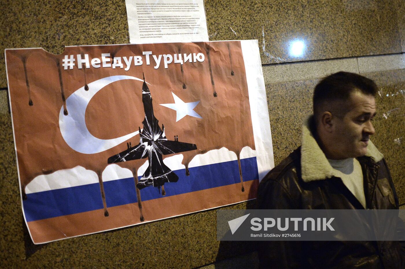 Protests outside Turkey's Embassy in Moscow