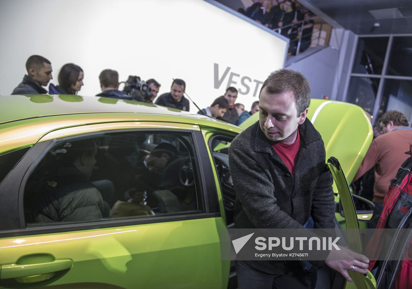 LADA Vesta presentation