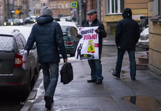 Protests in Russia against Turkish Air Forces' actions