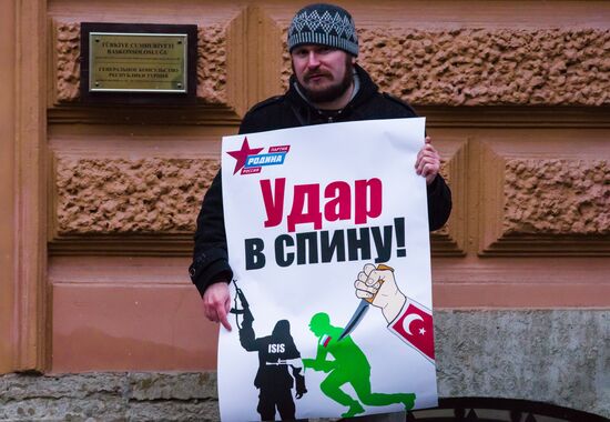 Protests in Russia against Turkish Air Forces' actions