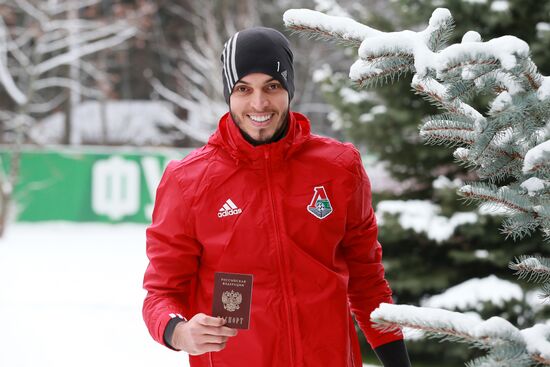 FC Lokomotiv's goalkeeper Guilherme Marinato gets Russian passport