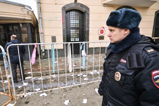 Muscovites protest against Turkish Air Forces' actions