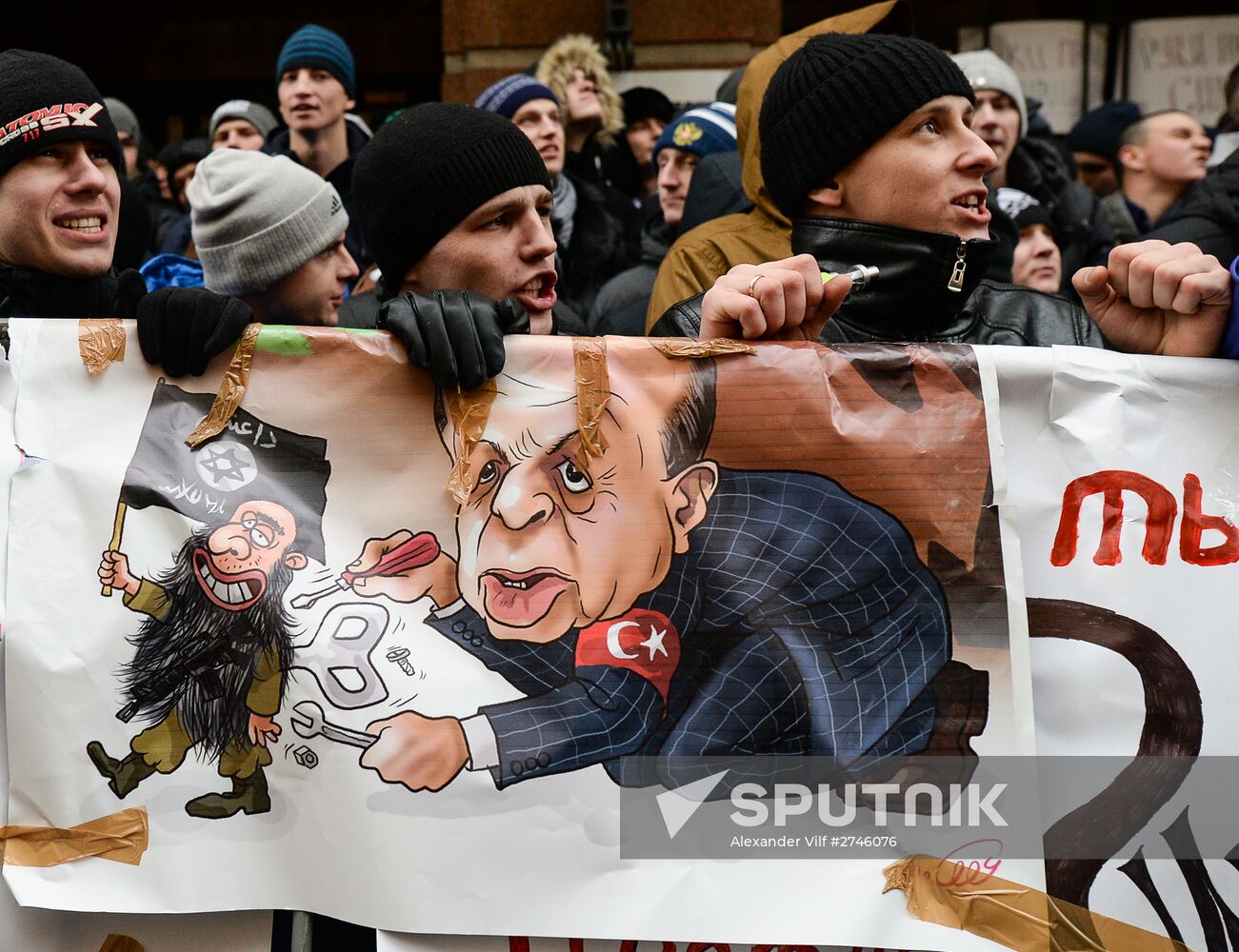 Muscovites protest against Turkish Air Forces' actions
