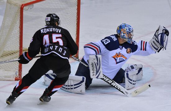 Kontinental Hockey League. Traktor vs. Metallurg Magnitogorsk