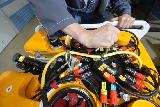 Marlin-350 remote controlled unmanned submersible is tested