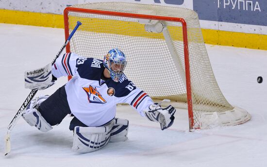 Kontinental Hockey League. Traktor vs. Metallurg Magnitogorsk